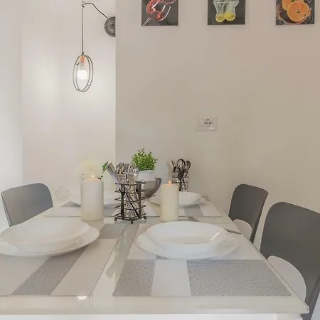 Apartment Pretty *